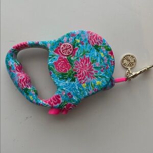 Lily Pulitzer Floral Retractable Dog Leash in Pink and Blue Never Used